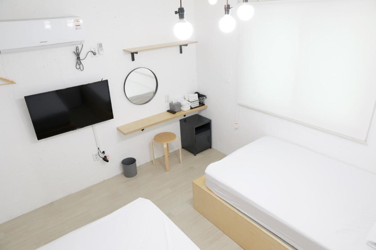 Minihotel Poongdaengi Gyeongju Bagian luar foto